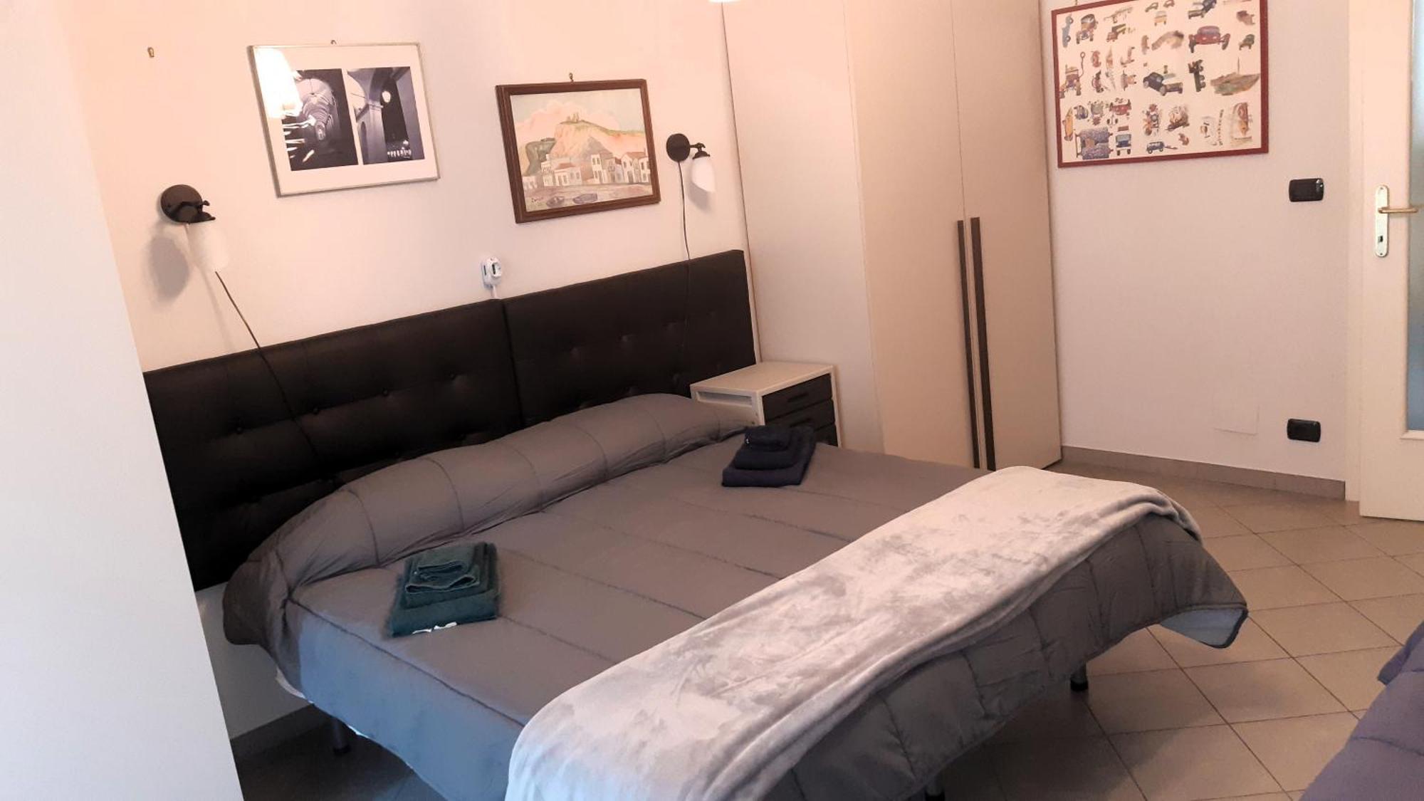 Metronear Apartment Коленьо Екстериор снимка