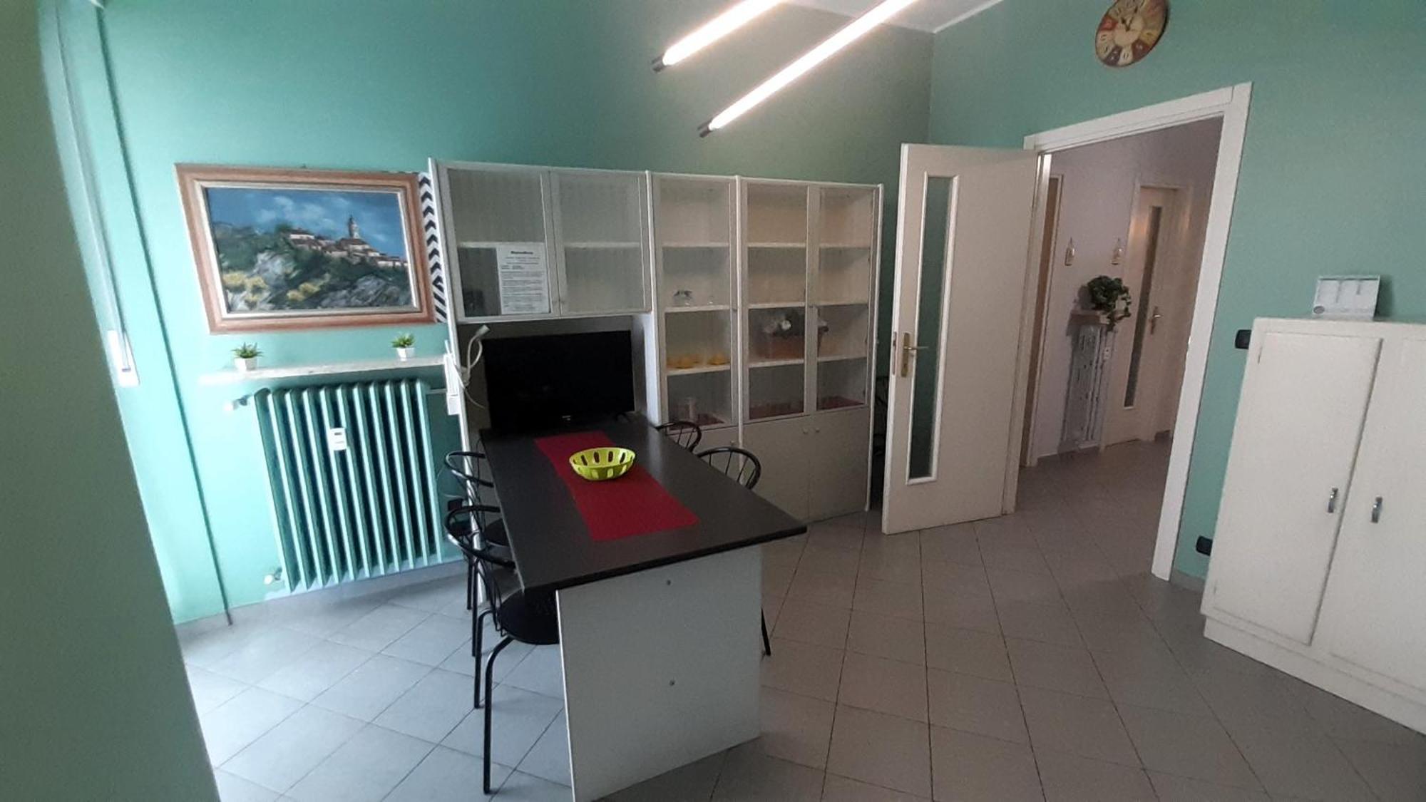 Metronear Apartment Коленьо Екстериор снимка