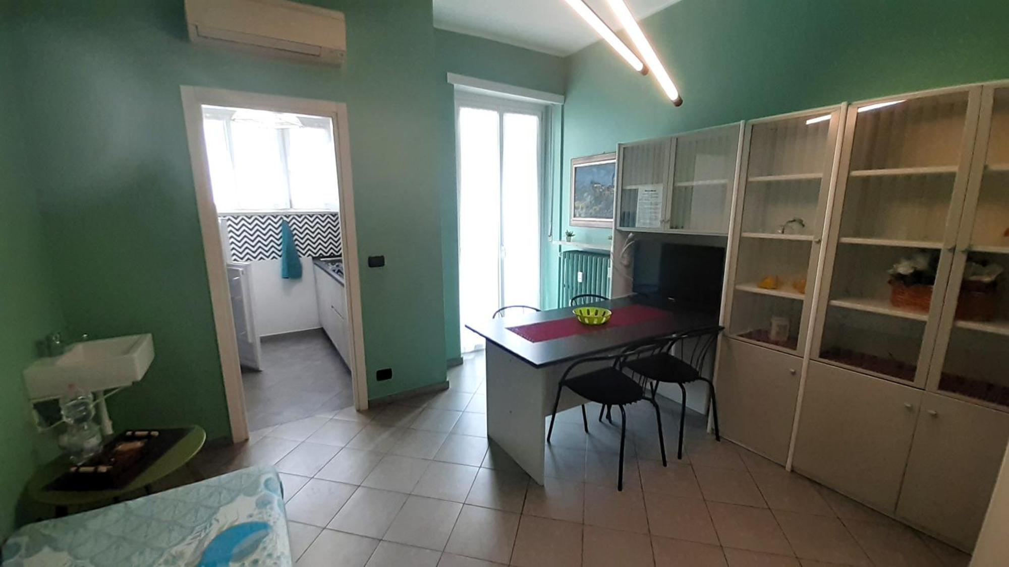 Metronear Apartment Коленьо Екстериор снимка